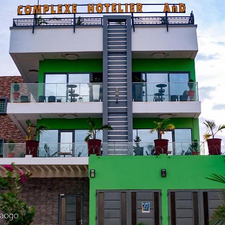 Complexe Hotelier And Ouagadougou Exterior photo